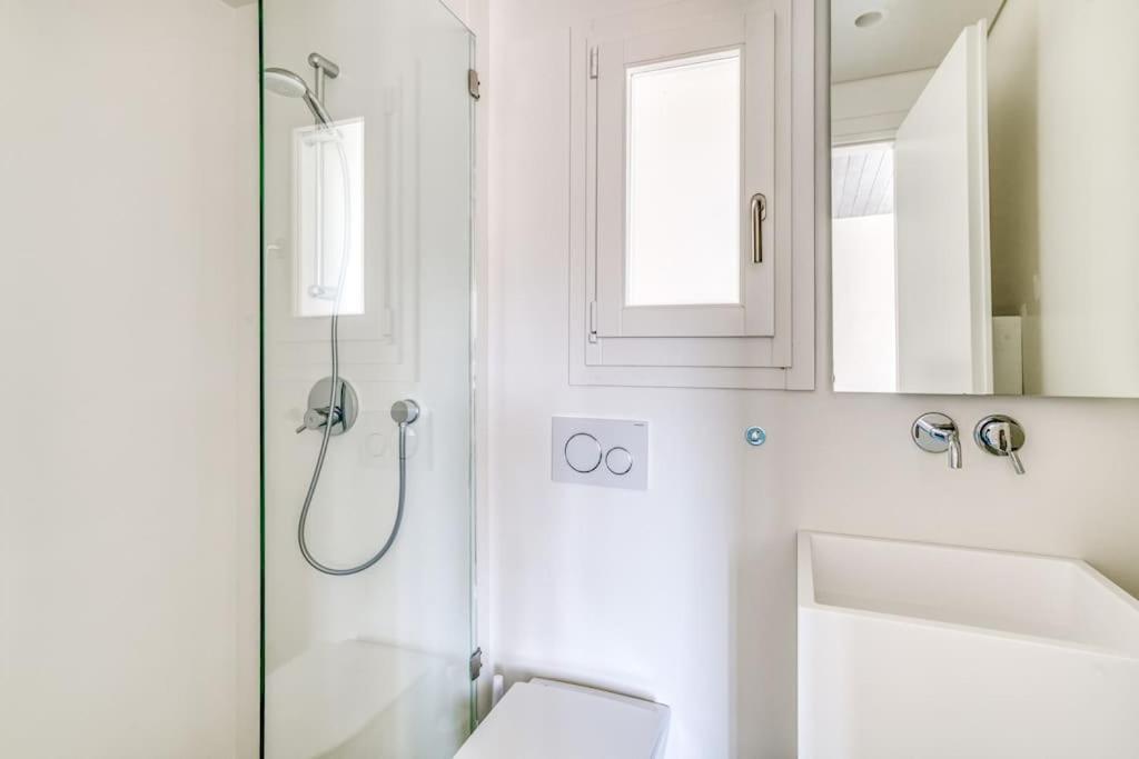Villa Lampsi - Spacious & Modern Isterni  Екстер'єр фото